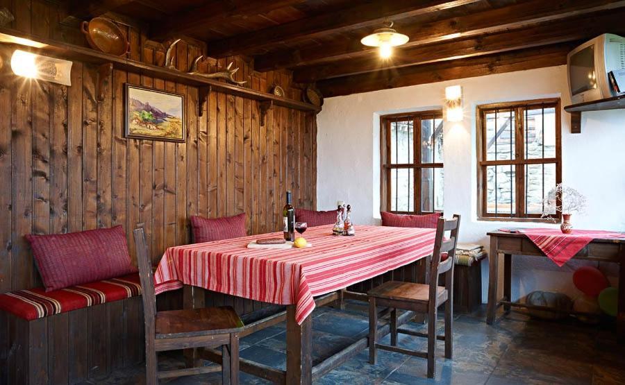 ז'רבנה The House With The Vine Guest House מראה חיצוני תמונה