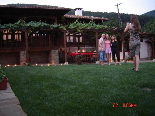 ז'רבנה The House With The Vine Guest House מראה חיצוני תמונה