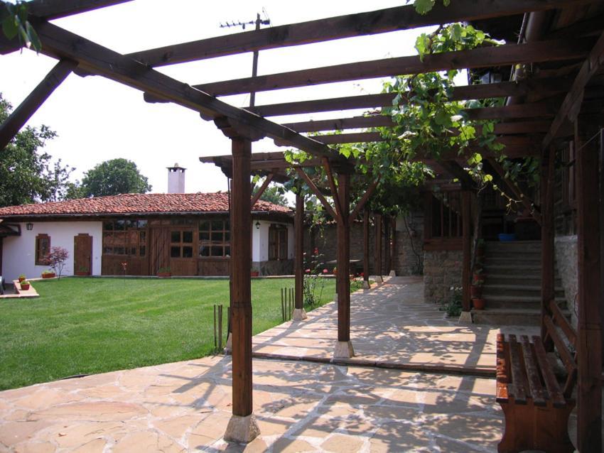 ז'רבנה The House With The Vine Guest House מראה חיצוני תמונה